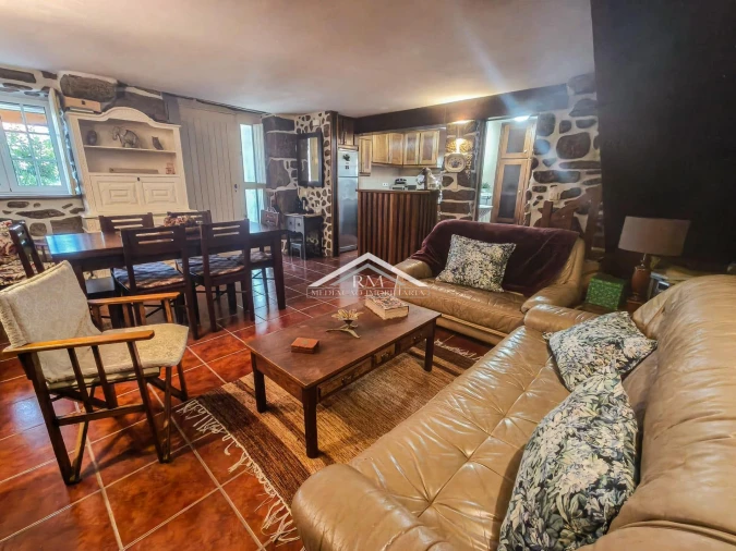 Moradia T3 para Venda em Friestas Foto 8