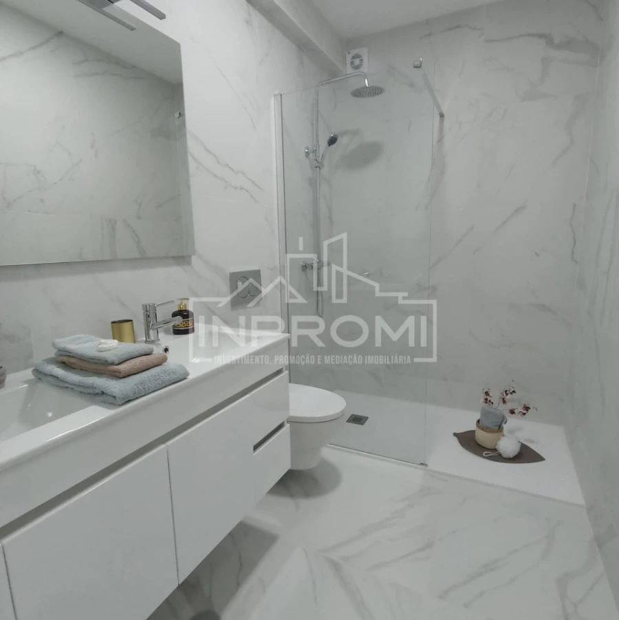 Apartamento T3 para Venda em Benfica Foto 11