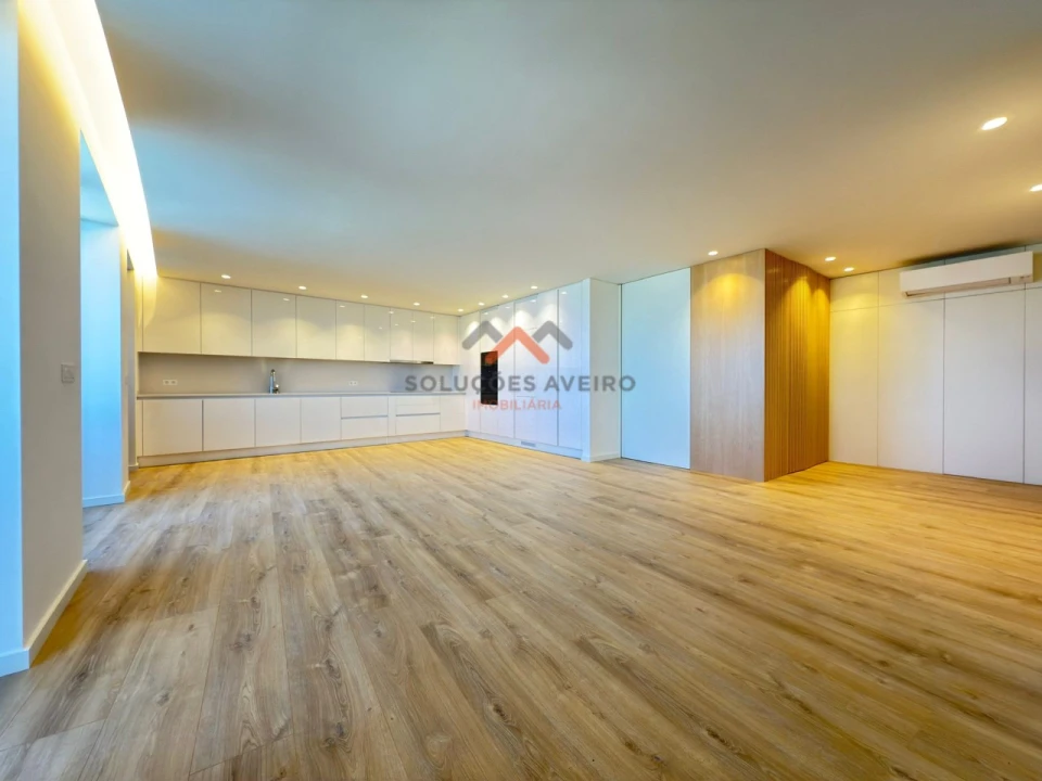 Apartamento T3 para Venda em Esgueira Foto 1