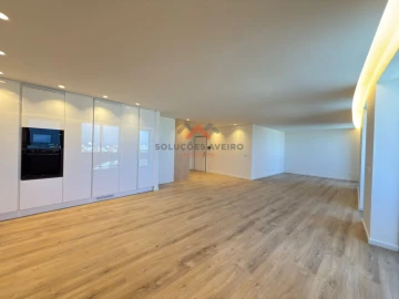 Apartamento T3 para Venda em Esgueira