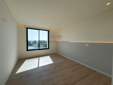 Apartamento T3 para Venda em Esgueira