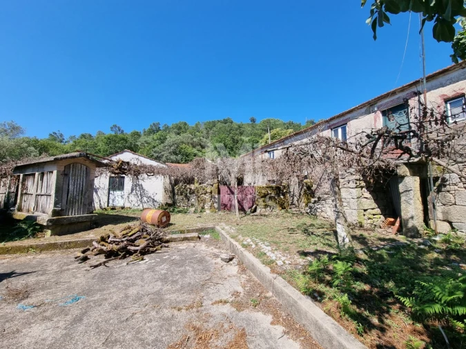 Moradia T3 para Venda em Covas Foto 4