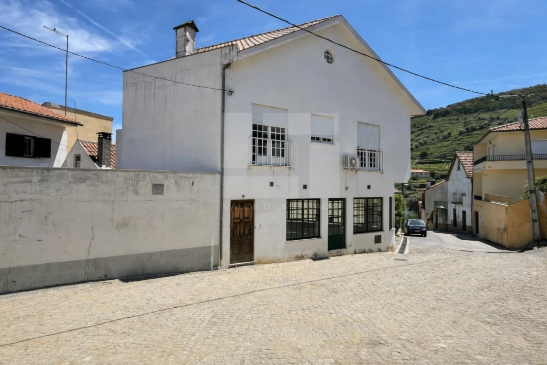 Moradia T2 para Venda em Ervedosa do Douro Foto 1