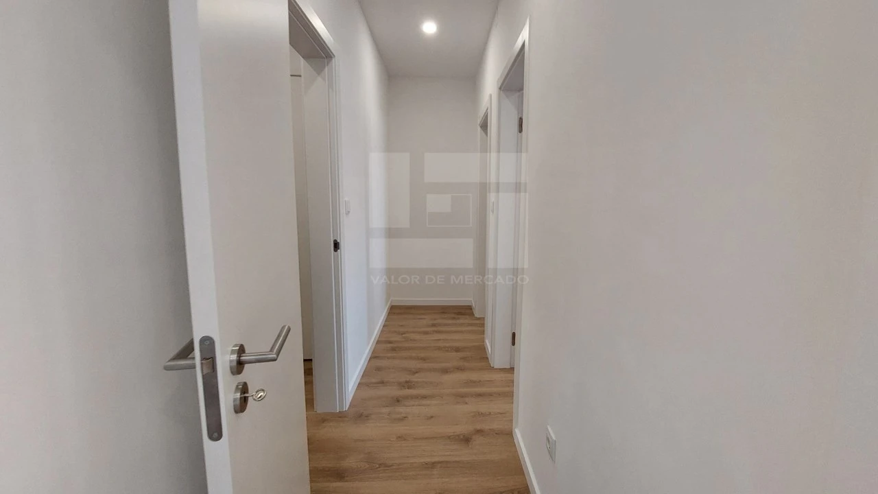 Apartamento T3 para Venda em Benfica Foto 16
