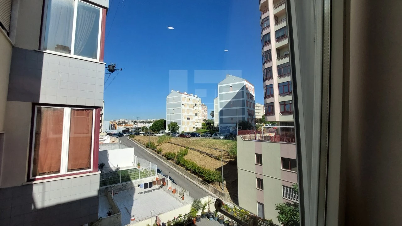 Apartamento T3 para Venda em Benfica Foto 17