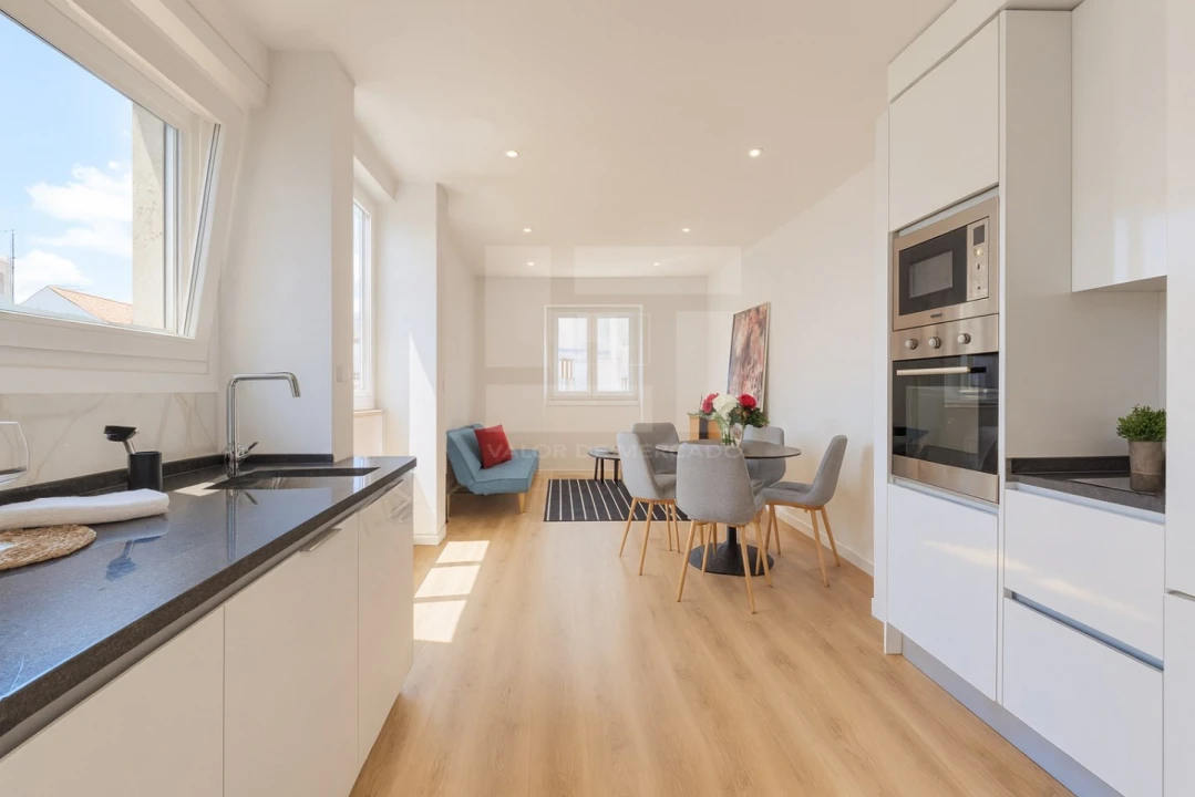 Apartamento T3 para Venda em Benfica Foto 1