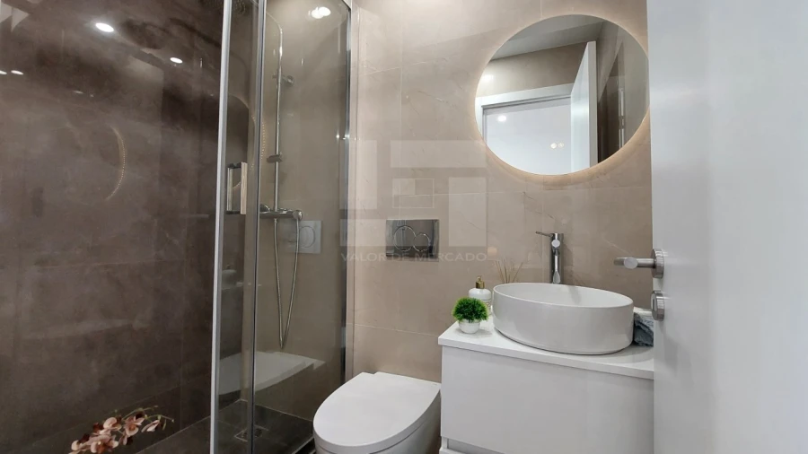 Apartamento T3 para Venda em Benfica Foto 9