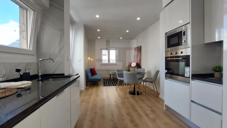 Apartamento T3 para Venda em Benfica Foto 4