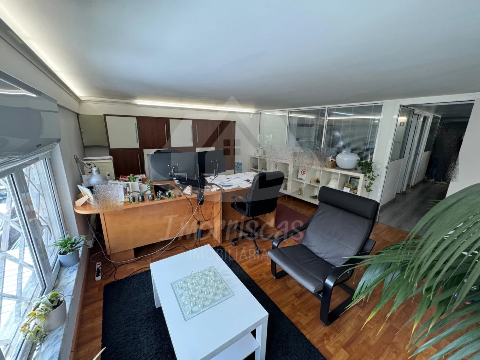 Armazém para Venda em Póvoa de Santa Iria e Forte da Casa Foto 14