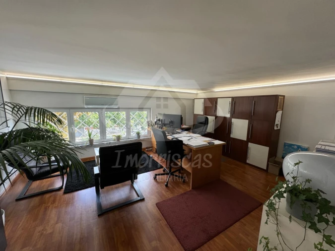 Armazém para Venda em Póvoa de Santa Iria e Forte da Casa Foto 15