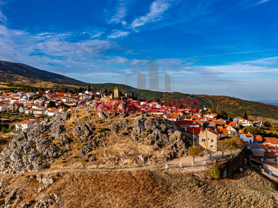 Moradia T3 para Venda em Folgosinho Foto 4