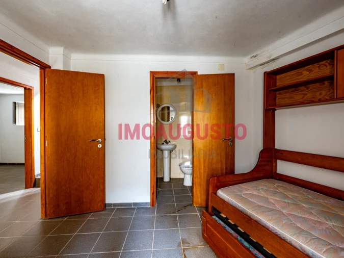 Moradia T3 para Venda em Folgosinho Foto 12