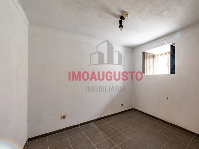 Moradia T3 para Venda em Folgosinho Foto 14