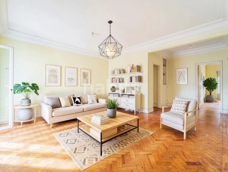 Apartamento T4 para Venda em Arroios Foto 1