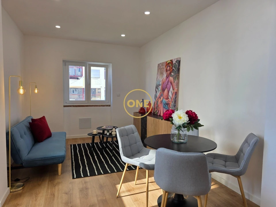 Apartamento T3 para Venda em Benfica Foto 2