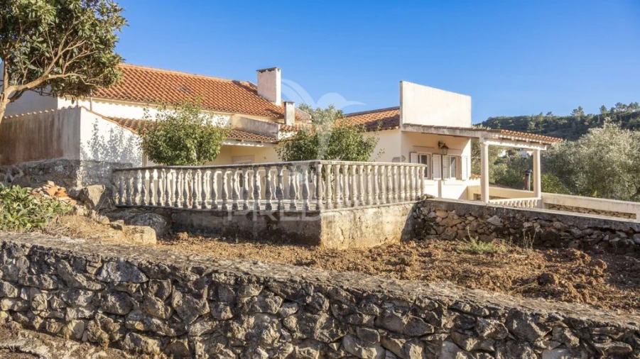 Moradia T2 para Venda em Alcobaça e Vestiaria Foto 5