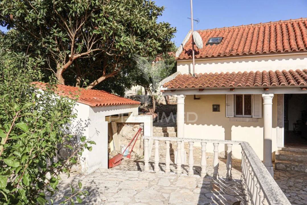 Moradia T2 para Venda em Alcobaça e Vestiaria Foto 2