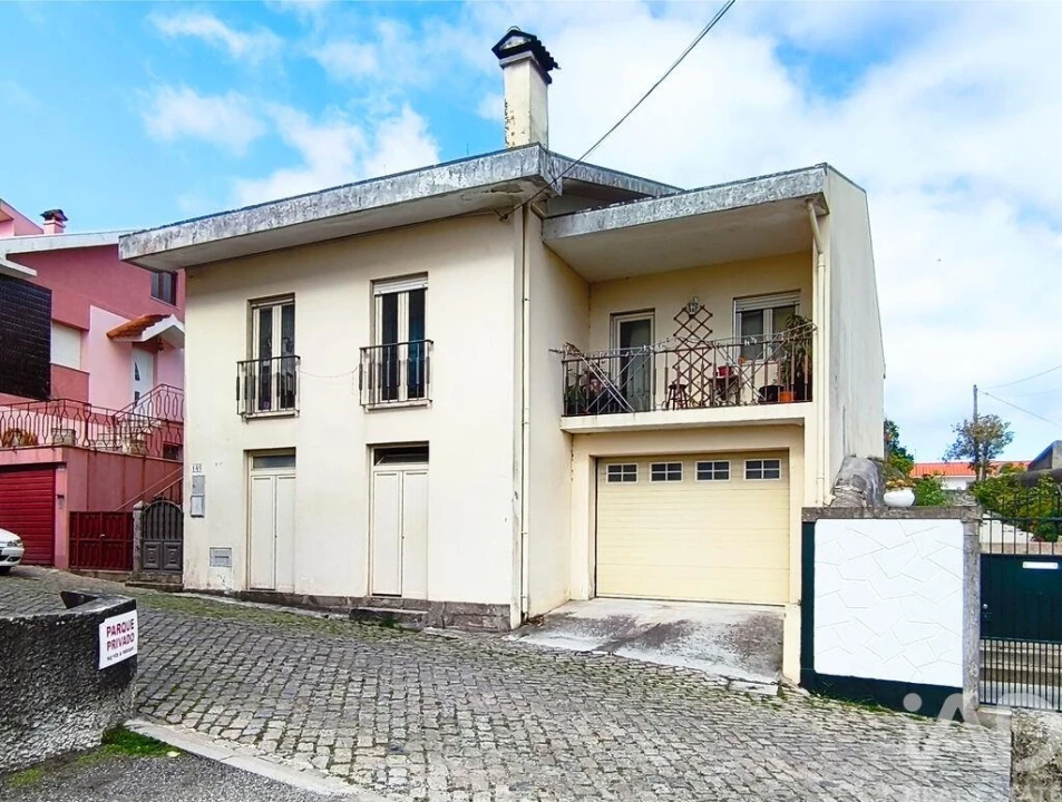 Moradia T3 para Venda em Darque Foto 17