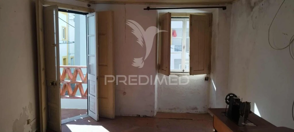 Moradia T6 para Venda em Santa Maria da Devesa Foto 11