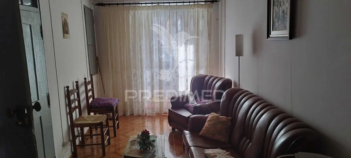 Moradia T6 para Venda em Santa Maria da Devesa Foto 5