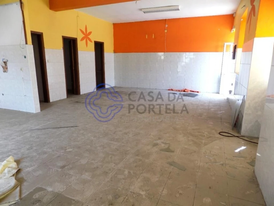 Moradia T10 para Venda em Anta e Guetim Foto 11