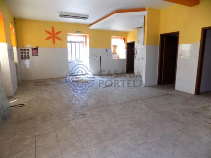 Moradia T10 para Venda em Anta e Guetim Foto 15