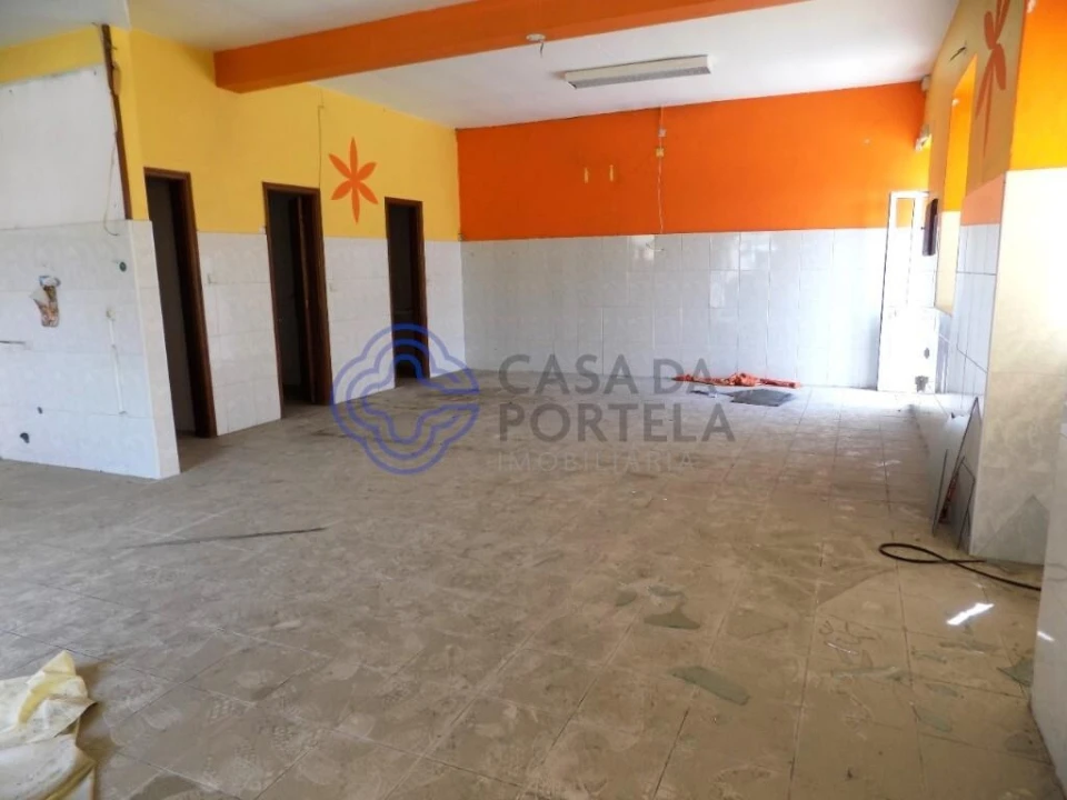 Moradia T10 para Venda em Anta e Guetim Foto 13