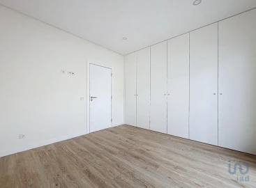 Moradia T4 para Venda em Fernao Ferro