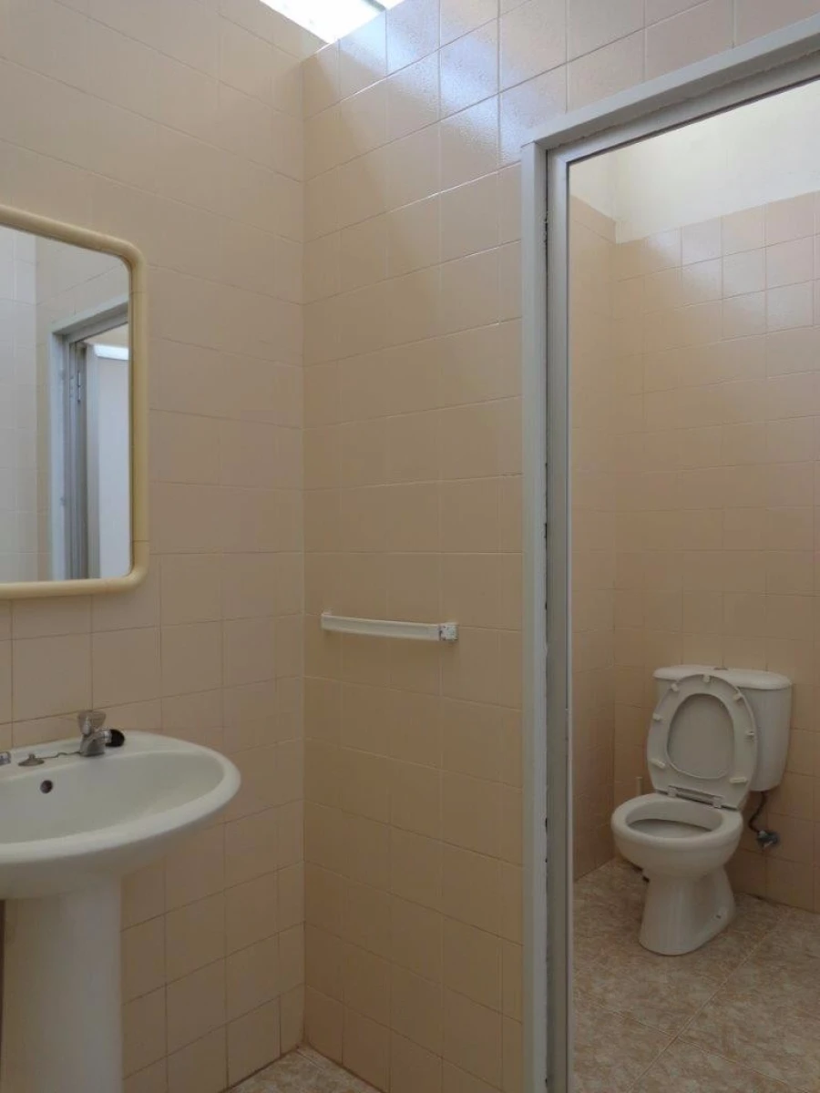 Armazém para Venda em Serzedo e Perosinho Foto 26