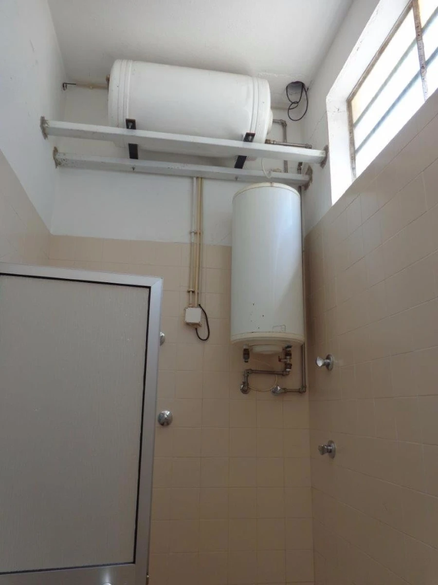 Armazém para Venda em Serzedo e Perosinho Foto 27