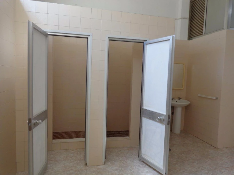 Armazém para Venda em Serzedo e Perosinho Foto 33