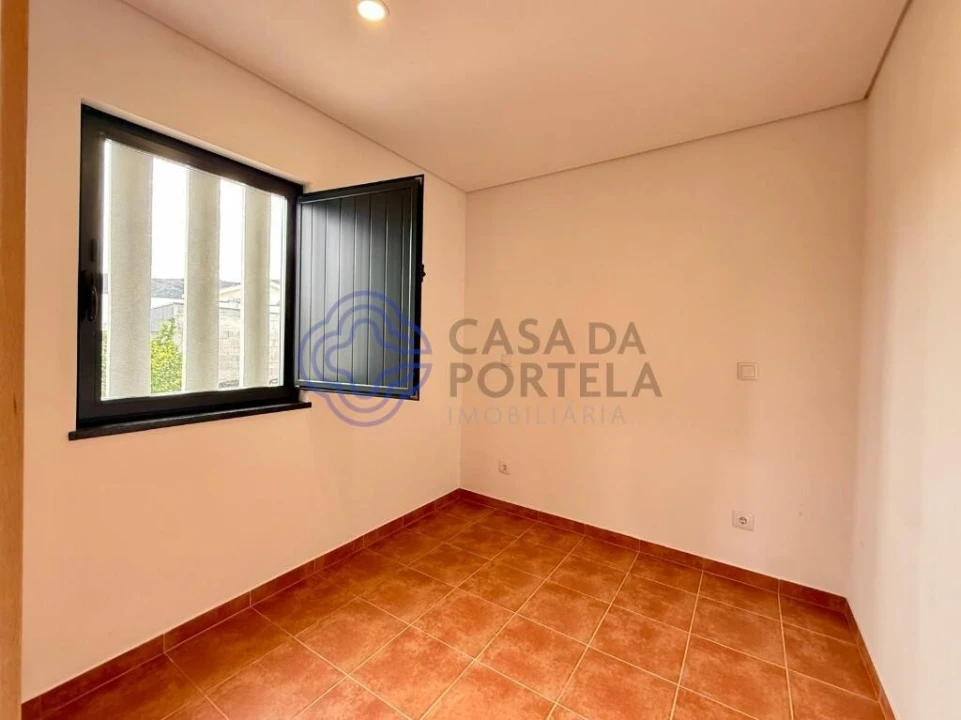 Moradia T3 para Venda em Vila Chã, Codal e Vila Cova de Perrinho Foto 15