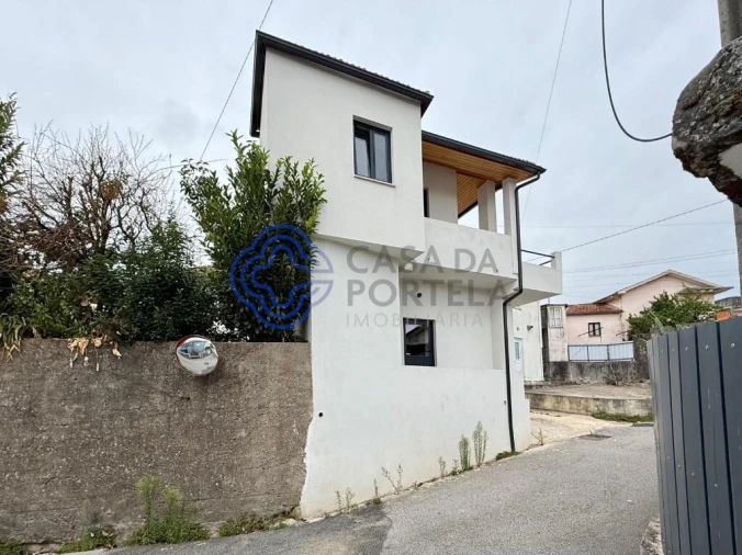 Moradia T3 para Venda em Vila Chã, Codal e Vila Cova de Perrinho Foto 5