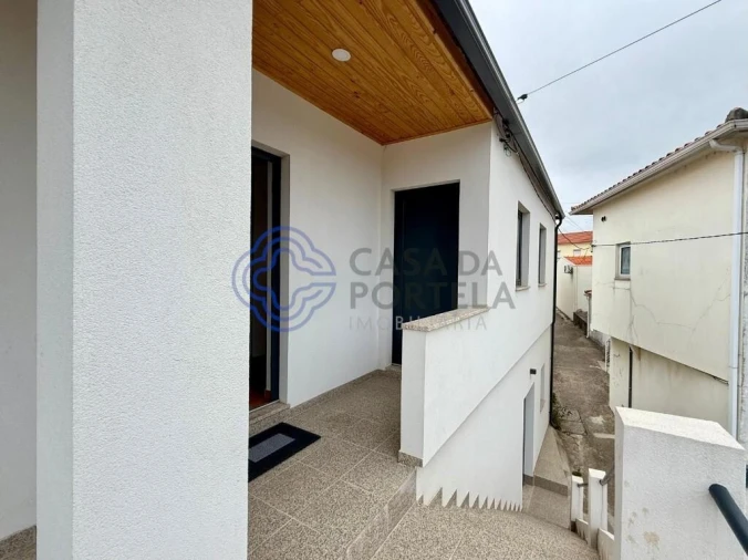 Moradia T3 para Venda em Vila Chã, Codal e Vila Cova de Perrinho Foto 2