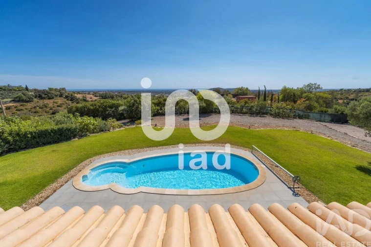 Moradia T4 para Venda em Loule (São Sebastião) Foto 23