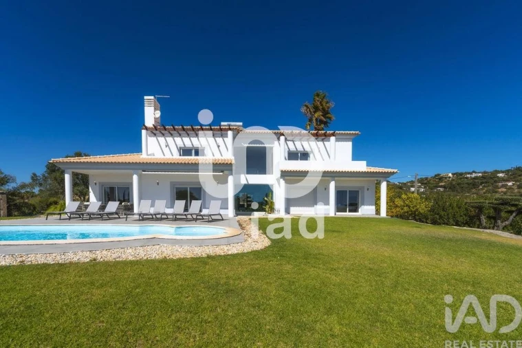 Moradia T4 para Venda em Loule (São Sebastião) Foto 25