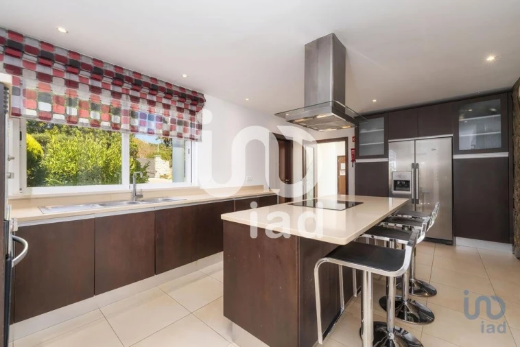 Moradia T4 para Venda em Loule (São Sebastião) Foto 6