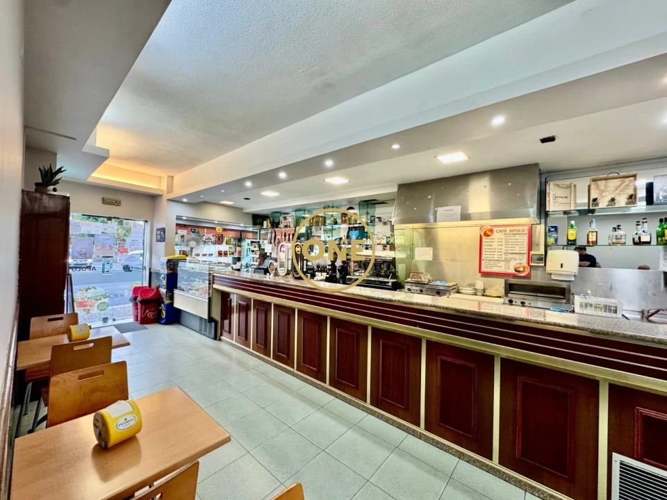 Loja para Trespasse em Moreira Foto 2