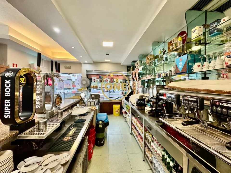 Loja para Trespasse em Moreira Foto 14