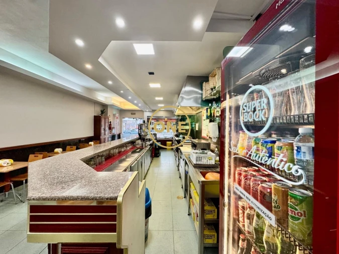 Loja para Trespasse em Moreira Foto 3