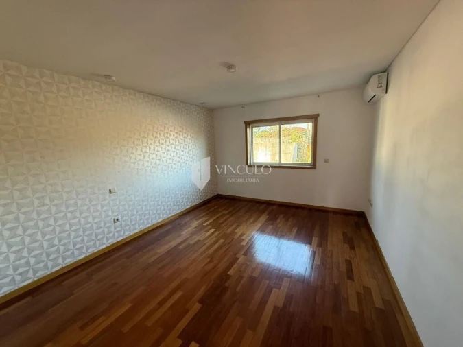 Moradia T4 para Venda em Cabanelas Foto 14