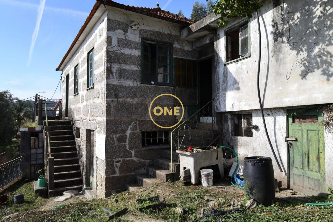 Moradia T3 para Venda em Brufe Foto 1