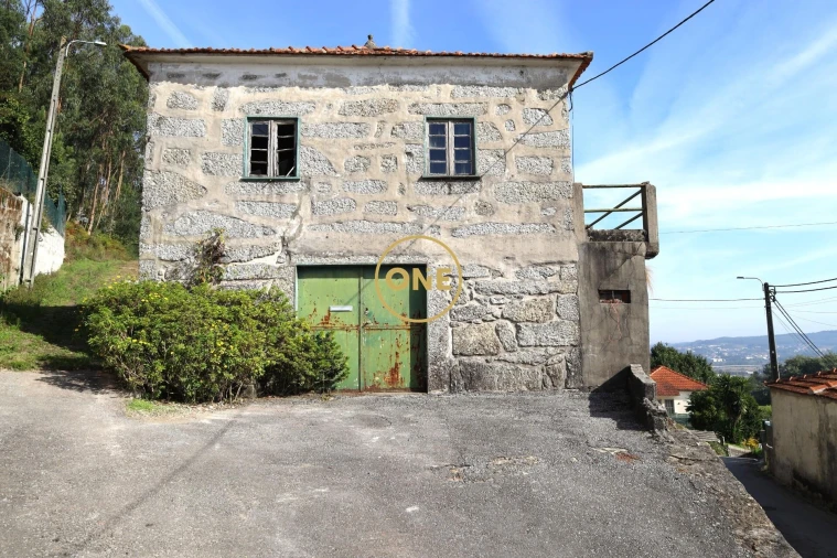 Moradia T3 para Venda em Brufe Foto 24