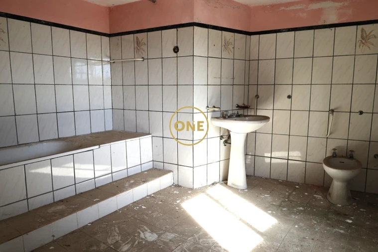 Moradia T3 para Venda em Brufe Foto 17