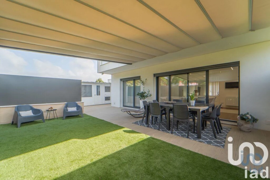 Moradia T4 para Venda em Darque Foto 14