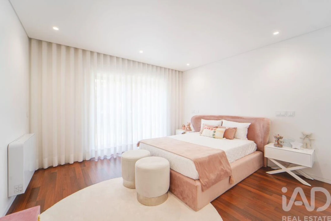 Moradia T4 para Venda em Darque Foto 23