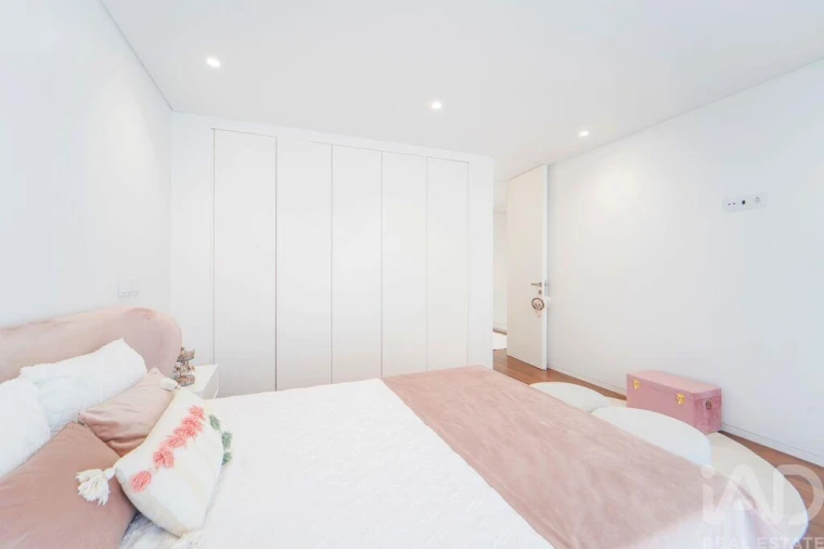 Moradia T4 para Venda em Darque Foto 24