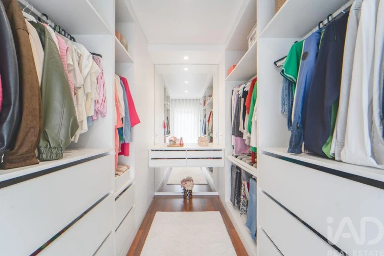 Moradia T4 para Venda em Darque Foto 28