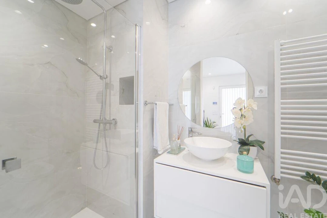 Moradia T4 para Venda em Darque Foto 36