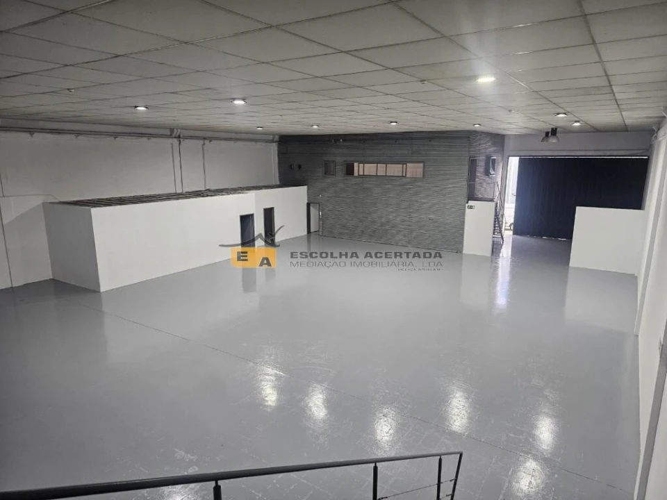 Armazém para Venda em Perafita, Lavra e Santa Cruz do Bispo Foto 1